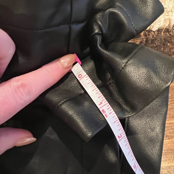 VICI paper bag faux leather shorts size small, tie waist, EUC, see photos - Picture 7 of 8